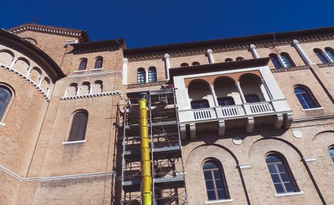 Badia Primaziale S. Anselmo – Balcone